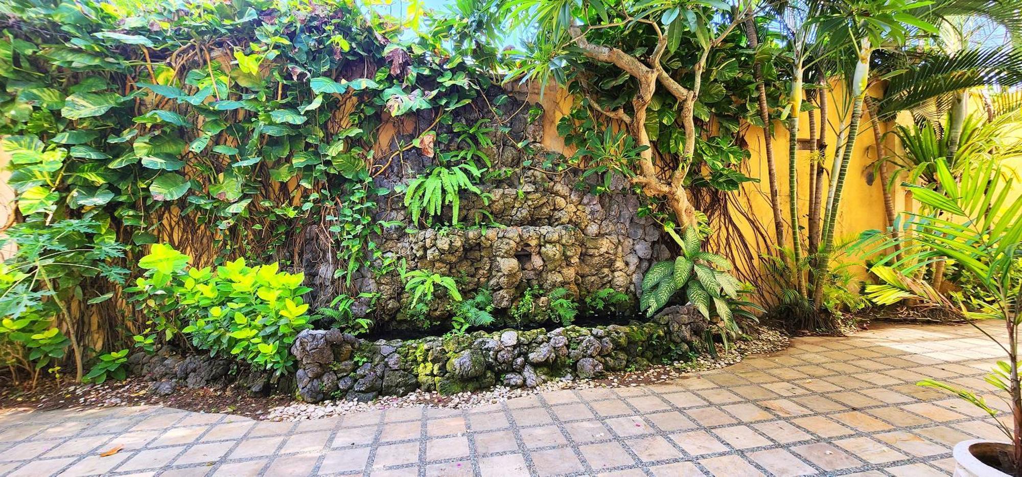 Bali Emerald Apartments Sanur Exteriör bild