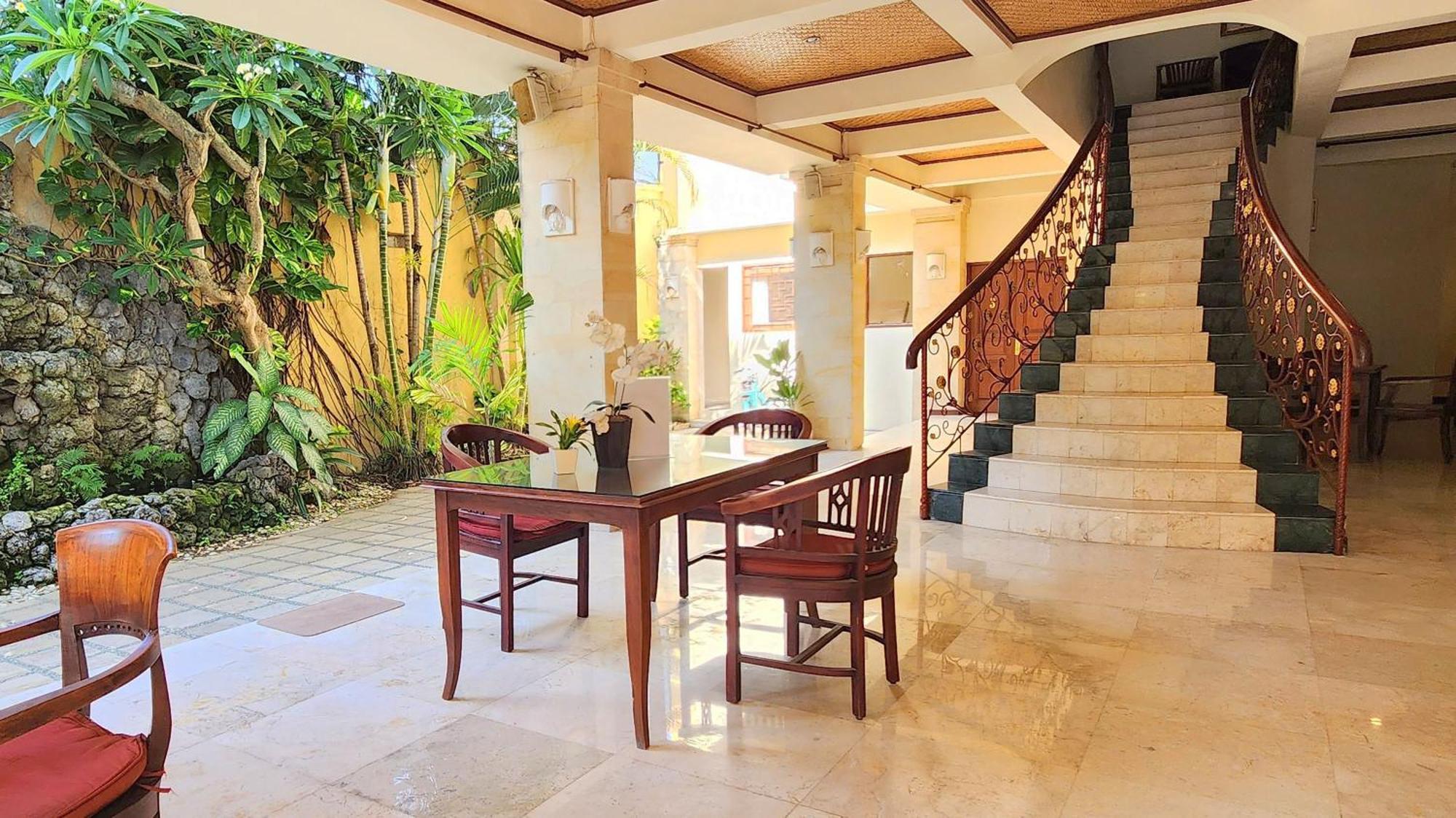 Bali Emerald Apartments Sanur Exteriör bild