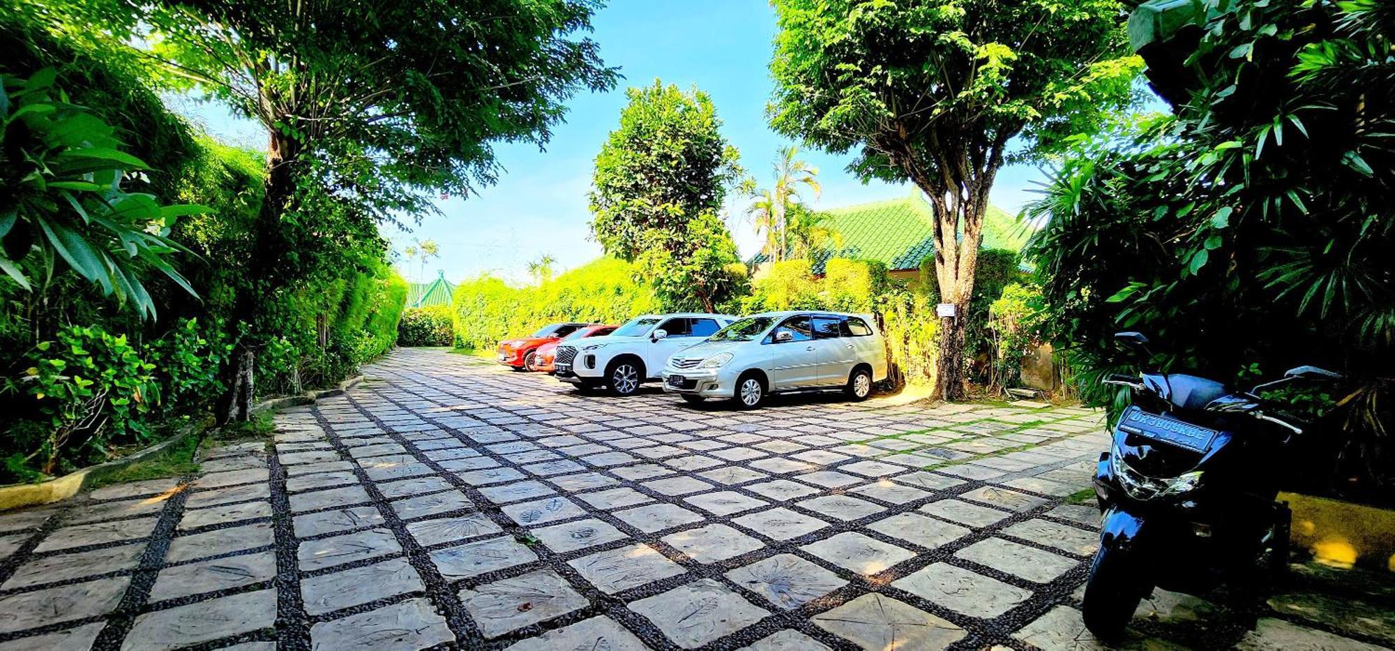 Bali Emerald Apartments Sanur Exteriör bild