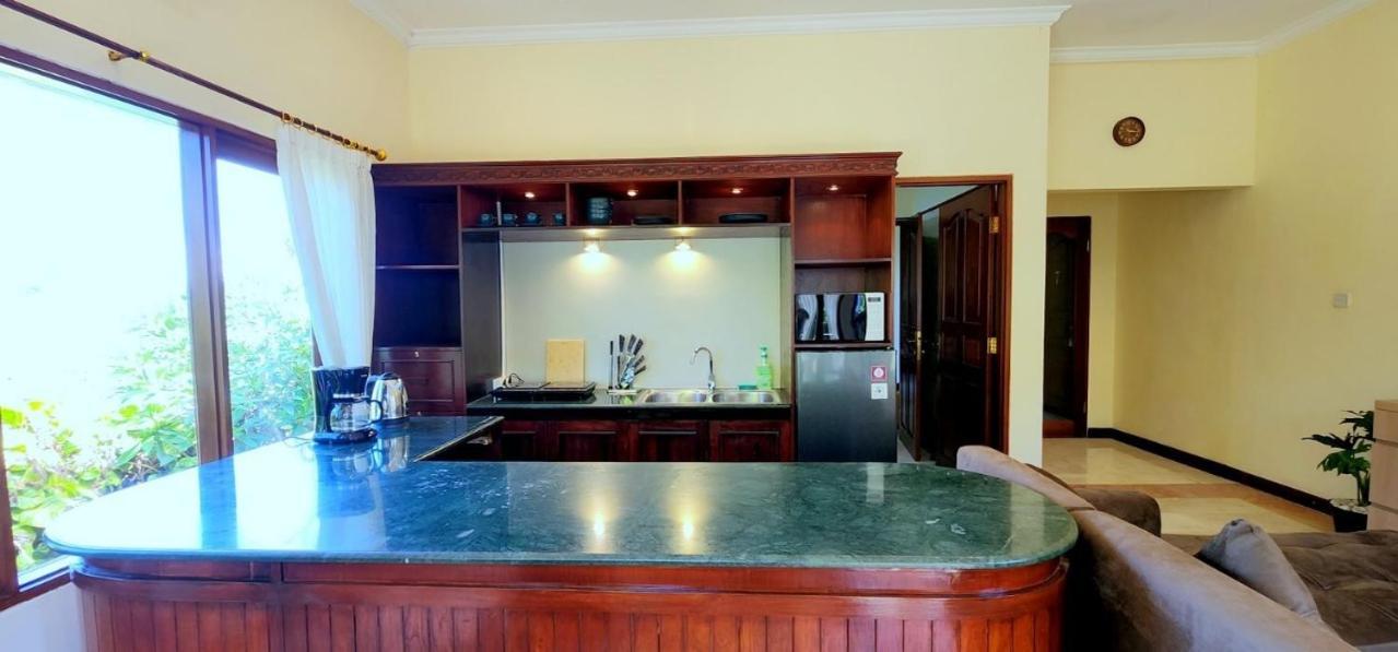 Bali Emerald Apartments Sanur Exteriör bild
